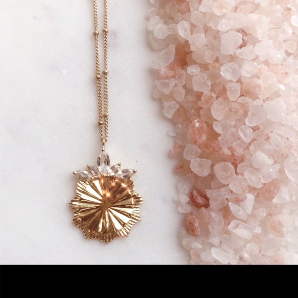 ** ISO **  Do not Buy** Radiant Gold Sunburst Necklace